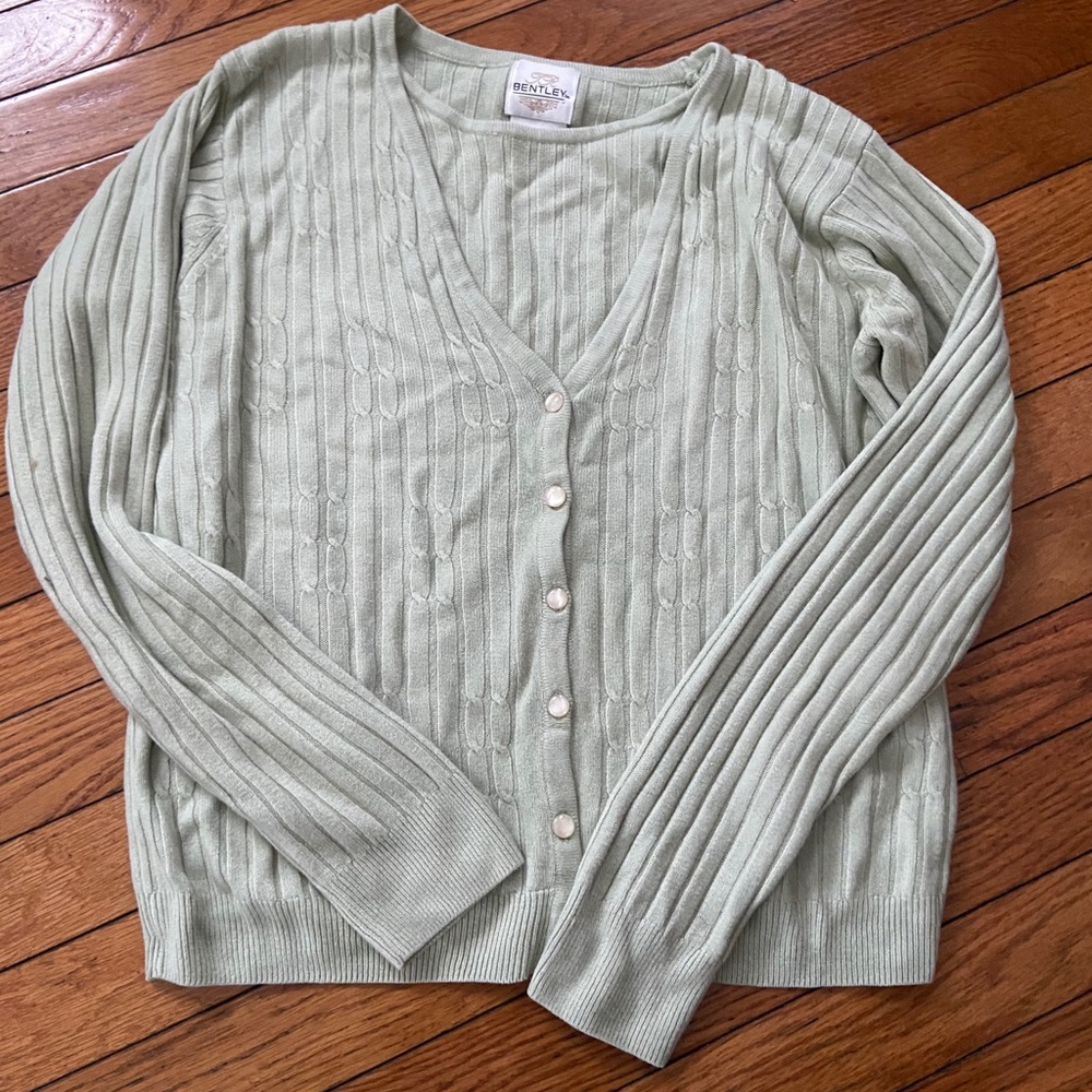 Bentley Soft Pastel Green Wide Rib Layered Size S